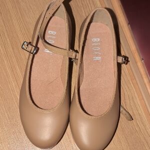 2 Pairs tap dance shoes Tan & Black
